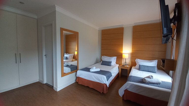 Flat Congonhas com sofá cama (Apto 110H)