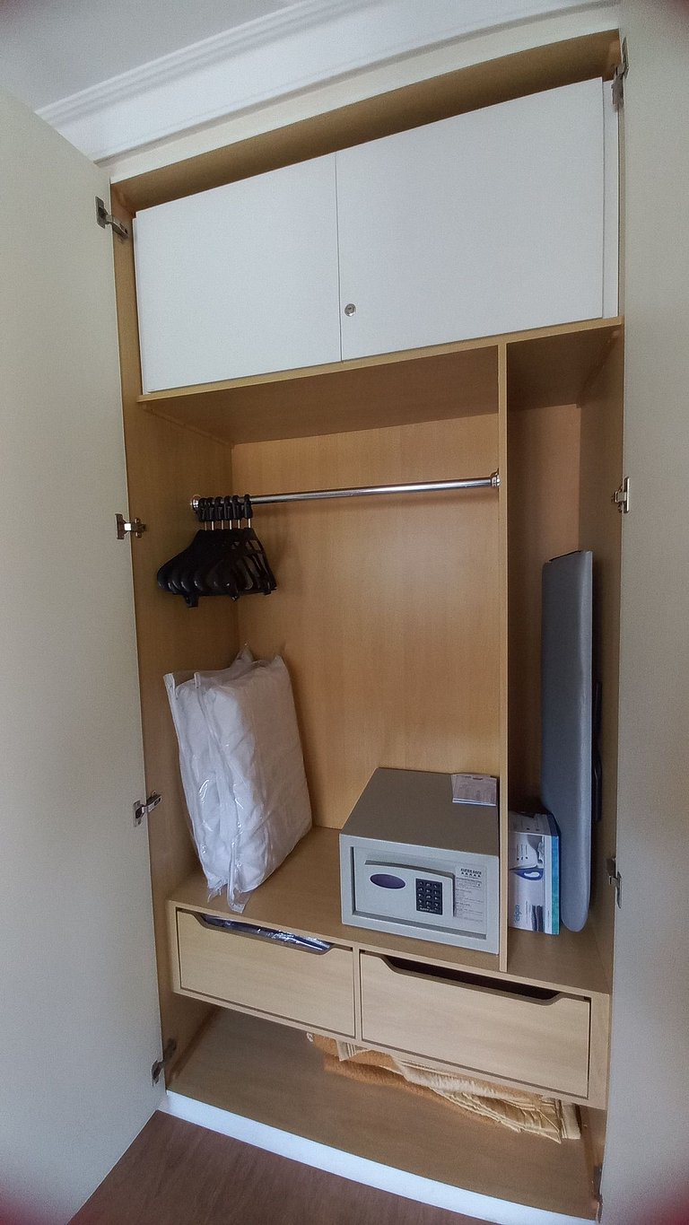 Flat Congonhas com sofá cama (Apto 110H)