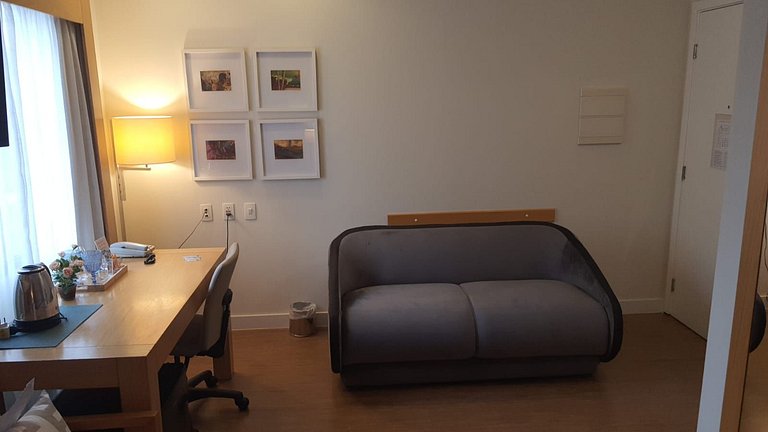 Suíte Aeroporto Congonhas com sofá cama (110H)