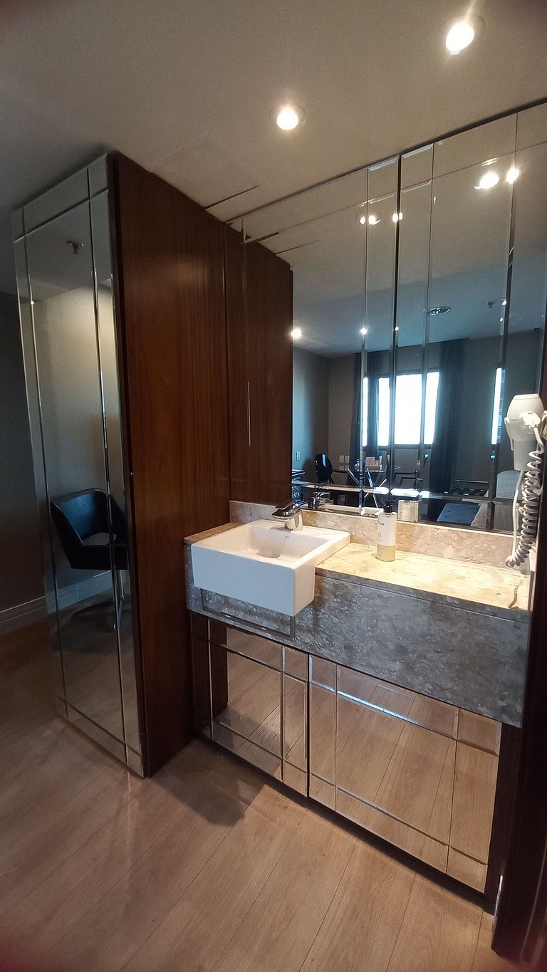 Flat no Bourbon Ibirapuera Moema (Apto 844B)