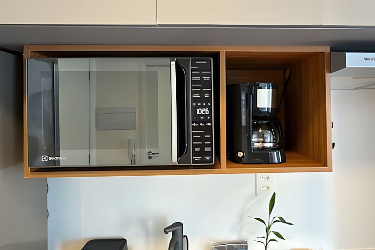 Studio em Pinheiros/Metrô Clínicas/R. Oscar Freire