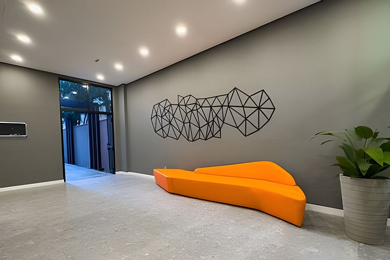 Studio em Pinheiros/Metrô Clínicas/R. Oscar Freire