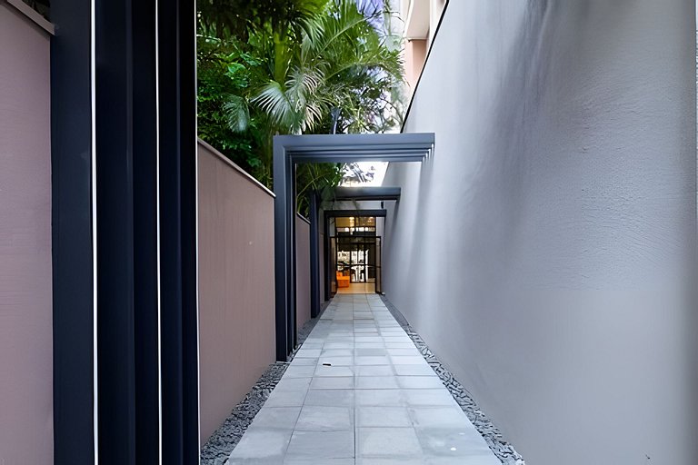 Studio em Pinheiros/Metrô Clínicas/R. Oscar Freire