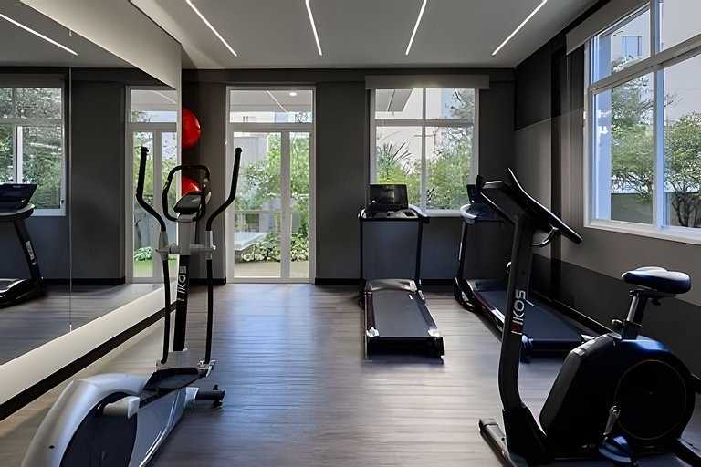 Studio em Pinheiros/Metrô Clínicas/R. Oscar Freire
