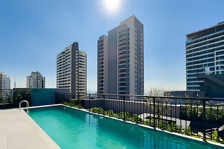 Studio em Pinheiros/Metrô Clínicas/R. Oscar Freire