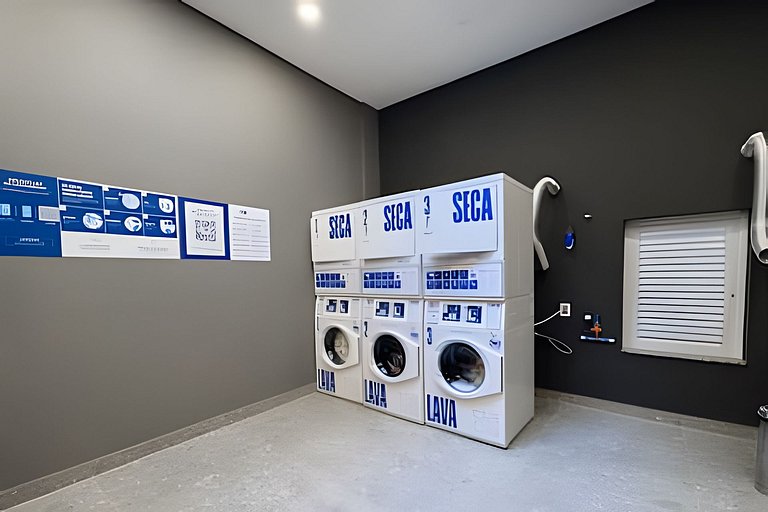 Studio em Pinheiros/Metrô Clínicas/R. Oscar Freire